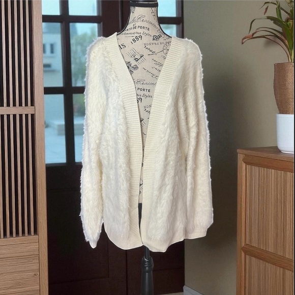 Pixi + Ivy Sweaters - Pixy + Ivy Eyelash Style Cardigan